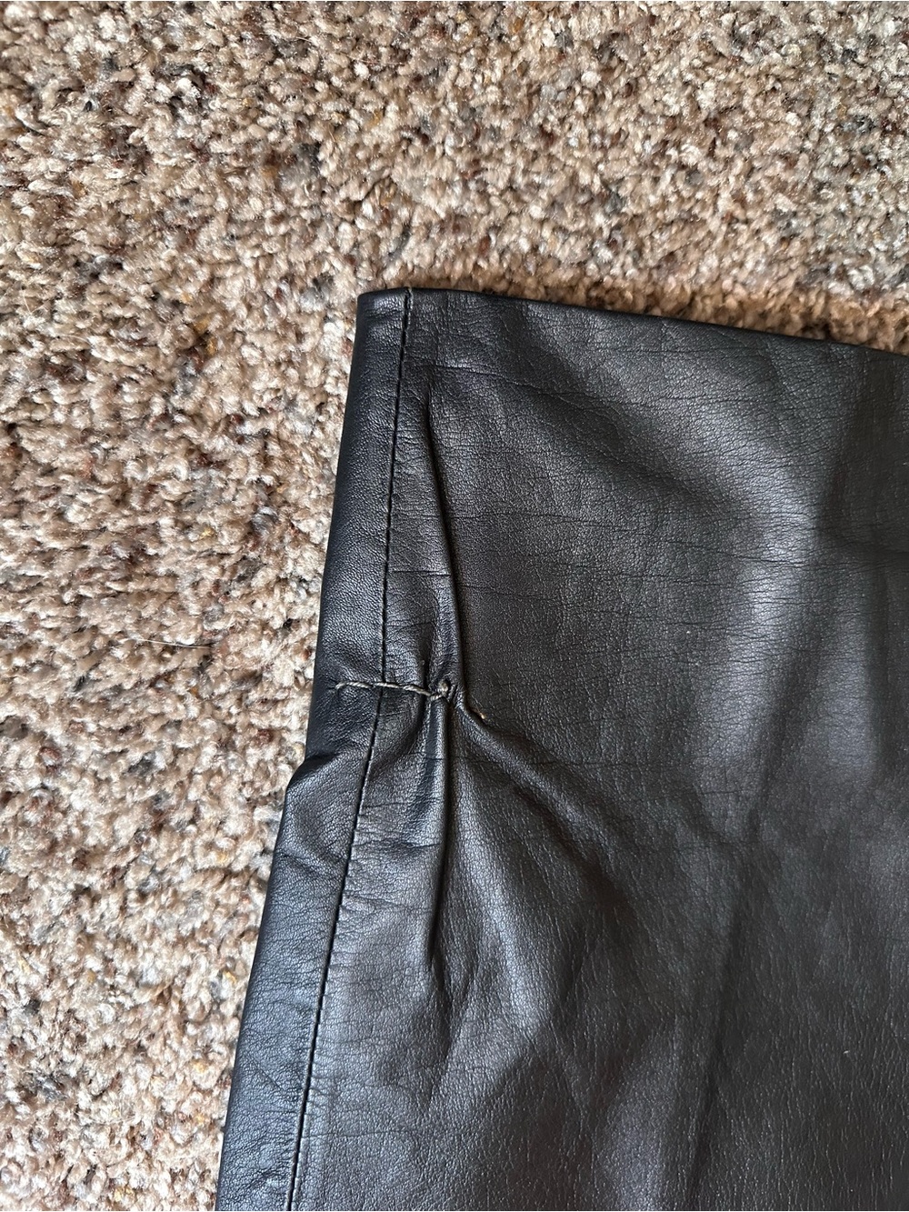 Women’s Vintage J.Palo Black Leather Pants. Classic Straight Fit - Picture 11 of 13